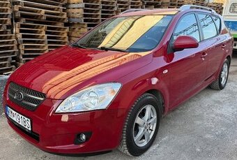 KIA CEED SW 1.6 benzín 93kw rok 2009 kúpené v SR originál km