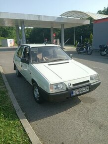 Predam skoda favorit 136l  r .1988