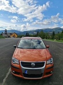 Volkswagen Touran Cross 1.9 TDI 7Miestne RV 2010