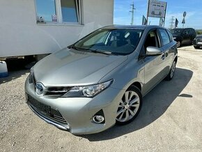 Toyota Auris 1.8 I VVT-i Hybrid AT