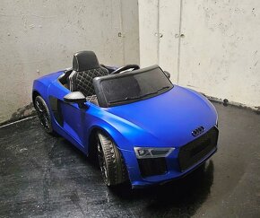 Elektrické autíčko Audi R8 - 1