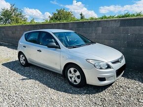 Hyundai i30 1.4 16V Comfort✅