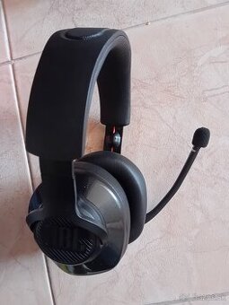 JBL Quantum 400