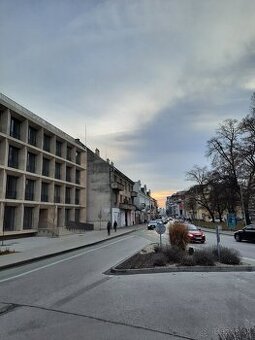 Predaj bytov a obchodných priestorov v centre TN