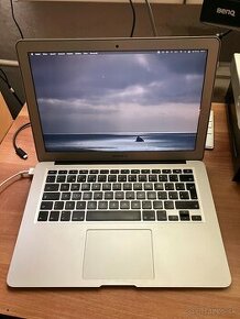 Macbook Air Mid 2013 - 1