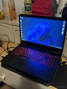 Herny Notebook Acer Nitro 5 , i5 , 16Gb, GTX 1650