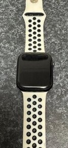 Apple Watch 8 (GPS) 45mm Silver White