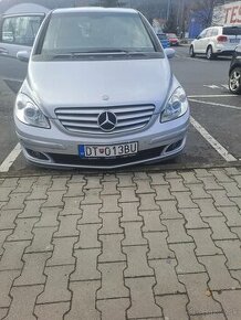 Mercedes b 200 - 1