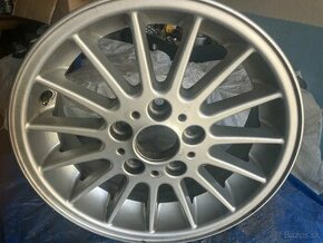 5x120 r16 styling32 1 kus