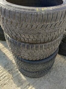 Predám Zimné Pneumatiky 245/40R19