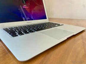 Apple MacBook Air Early 2015 komplet set +Apple mouse +taška