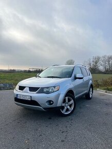 Mitsubishi outlander 4x4 benzin automat