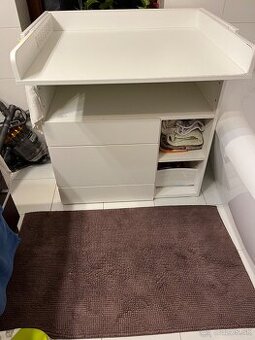 Komoda s prebaľovacim pultom Ikea