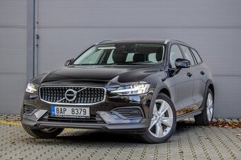 Volvo V60 Cross Country - 1