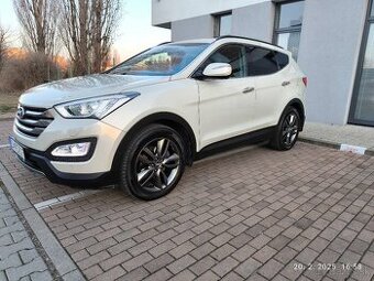 Hyundai Santa Fe - 1