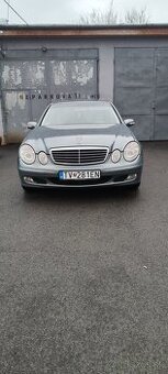 Mercedes E W211