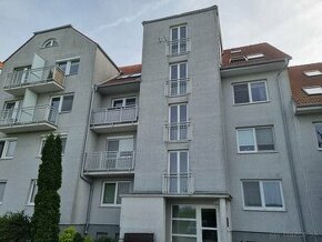 VÝHĽAD V CENE-moderný dvojizbový byt s balkónom v Modre