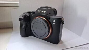 Sony A7III - stav ako nový