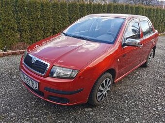 Auto škoda fabia sedan 1.4mpi 50kw 2002