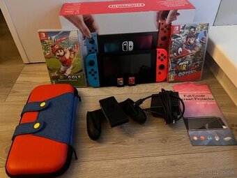 Nintendo Switch+ dve hry+ obal