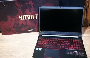 Acer Nitro 7 / i5 9300H / 16GB RAM / GTX 1660 Ti - 1