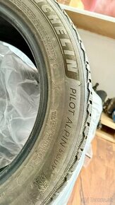 Michelin PILOT ALPIN 5 SUV 235/55 R18 104H - 1