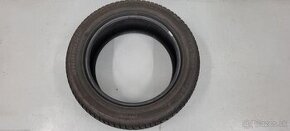 Pneu 235/55 R18 104V