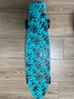 Pennyboard Meteor Multikolor- Tyrkysovo čierny