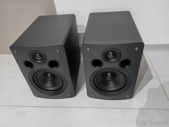 Q Acoustics 1020i