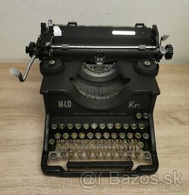 Vzácna militária písací stroj OLIVETTI M40 KRIEGSMASCHINE