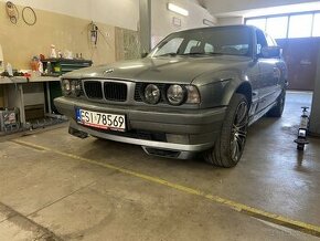 BMW E34 528i