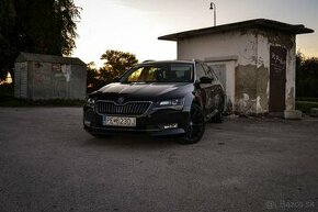 Škoda Superb Combi 2.0 TDI Sportline DSG - 1