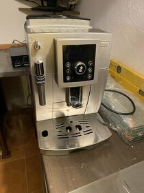 Kavovar DeLonghi ECAM 23.420 SB