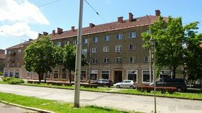 3-izbový byt (95 m²) s garážou  29.augusta, Banská Bystrica