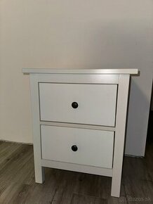 Hemnes nočný stolík - 1