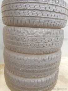 215/60r17c