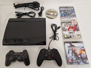 PlayStation 3 Super Slim 500GB čierny + 2 ovládače