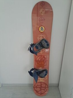 Snowboard s viazanim dlzka 152cm - 1