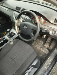 predam diely na passat b6 , 1.9 tdi 77kw naraznik, sklo - 1