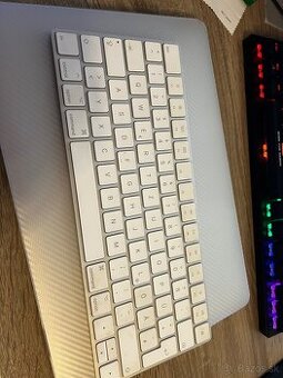 Apple wireless keyboard