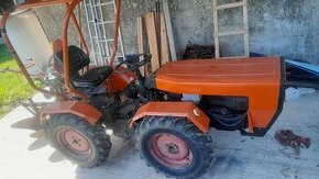 Traktor Tomo Vinkovič TV826