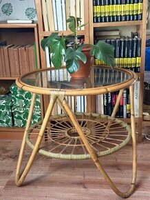 Bambusový konferenčný stolík