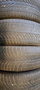 Predám 4ks jazdené zimné 235/55r18-104H Michelin