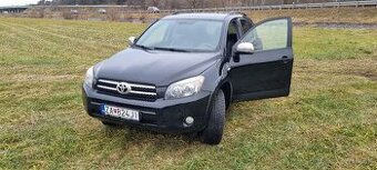 Toyota  SUV  rav4 130kw