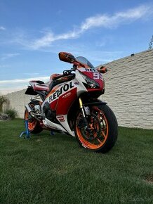 Honda cbr 1000 rr