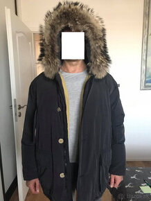 WOOLRICH -Panska páperová parka Regular Fit len za 310€