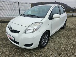 Toyota Yaris 1.3l VVT-i   2010 - 1