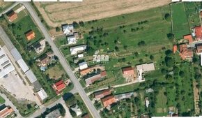 Rozhanovce  pozemok  3091 m². Vhodný pre 1- až 3 domy