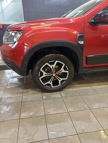 Duster  1,6SCe S&S, Techroad 4x4