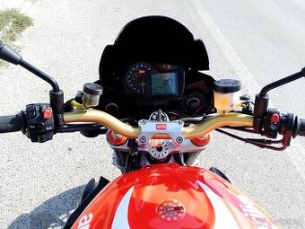 Aprilia tuono 1000 R